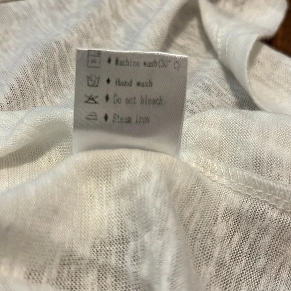 White cardigan - Picture 5 of 6